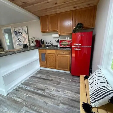 Spacious 1 Bedroom Close To Everything 4 Edgecomb Extérieur photo